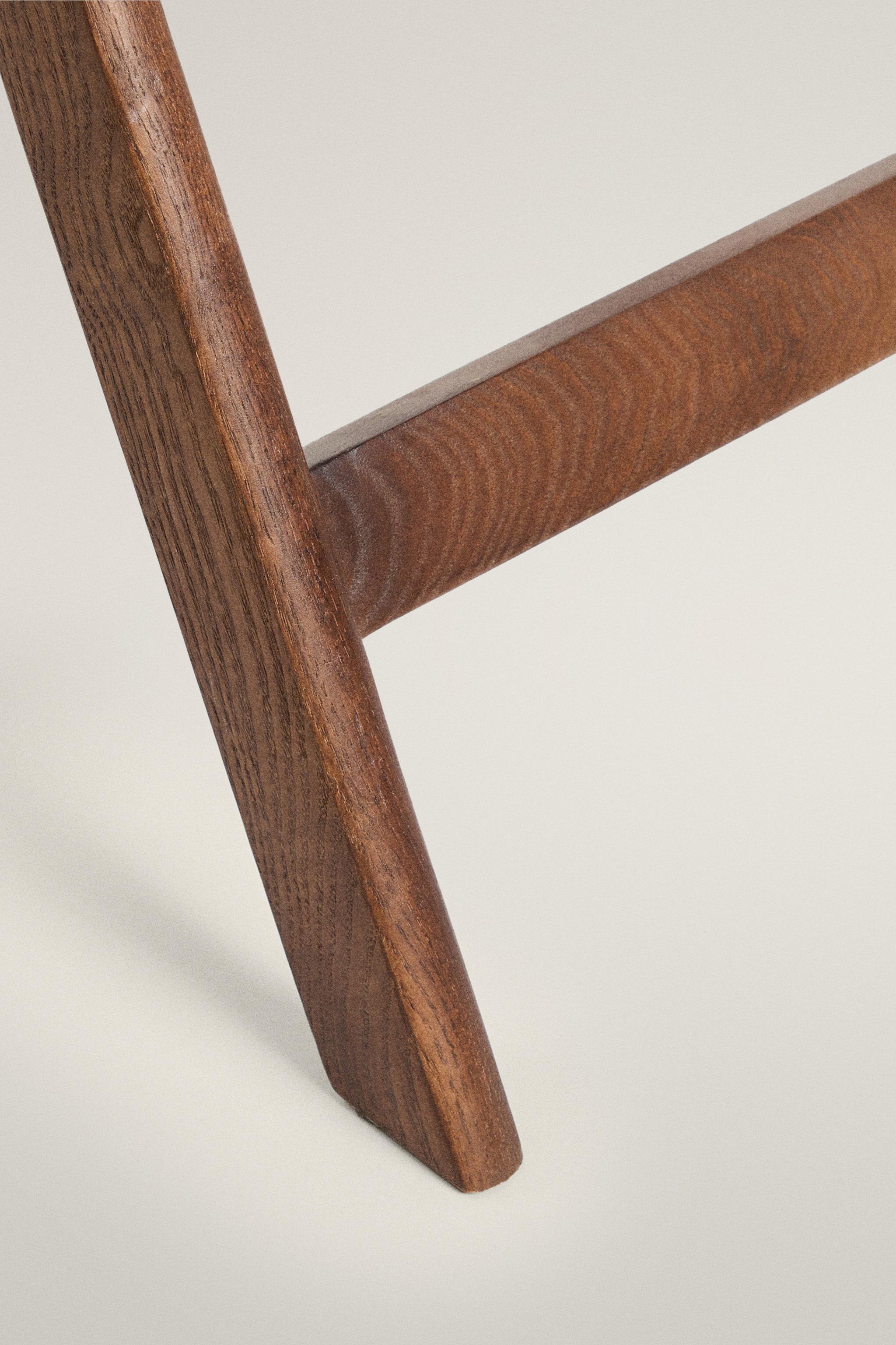RATTAN AND WOOD FOLDING CHAIR