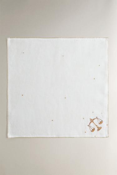 SERVIETTE DE TABLE LIN BRODÉ BALANCE | MARISA BERENSON - Écru de Zara - Image 1