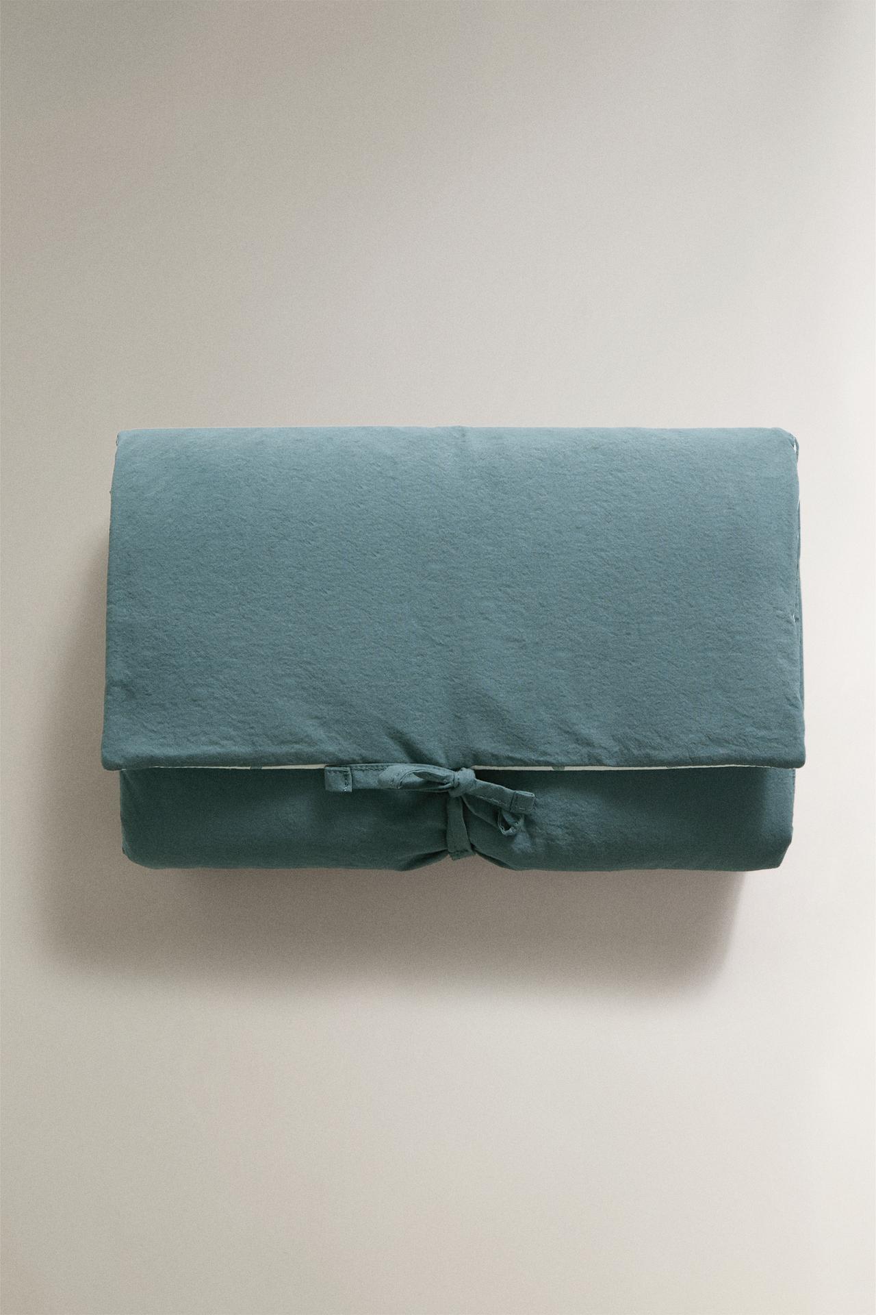 BABY LEAF PORTABLE CHANGING MAT — Blue