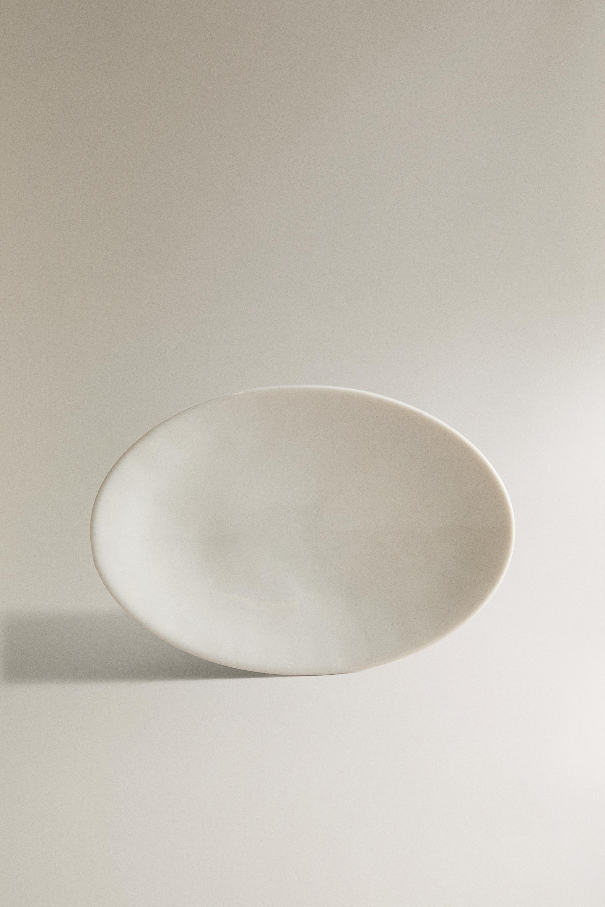 EMBOSSED CERAMIC SOAP DISH