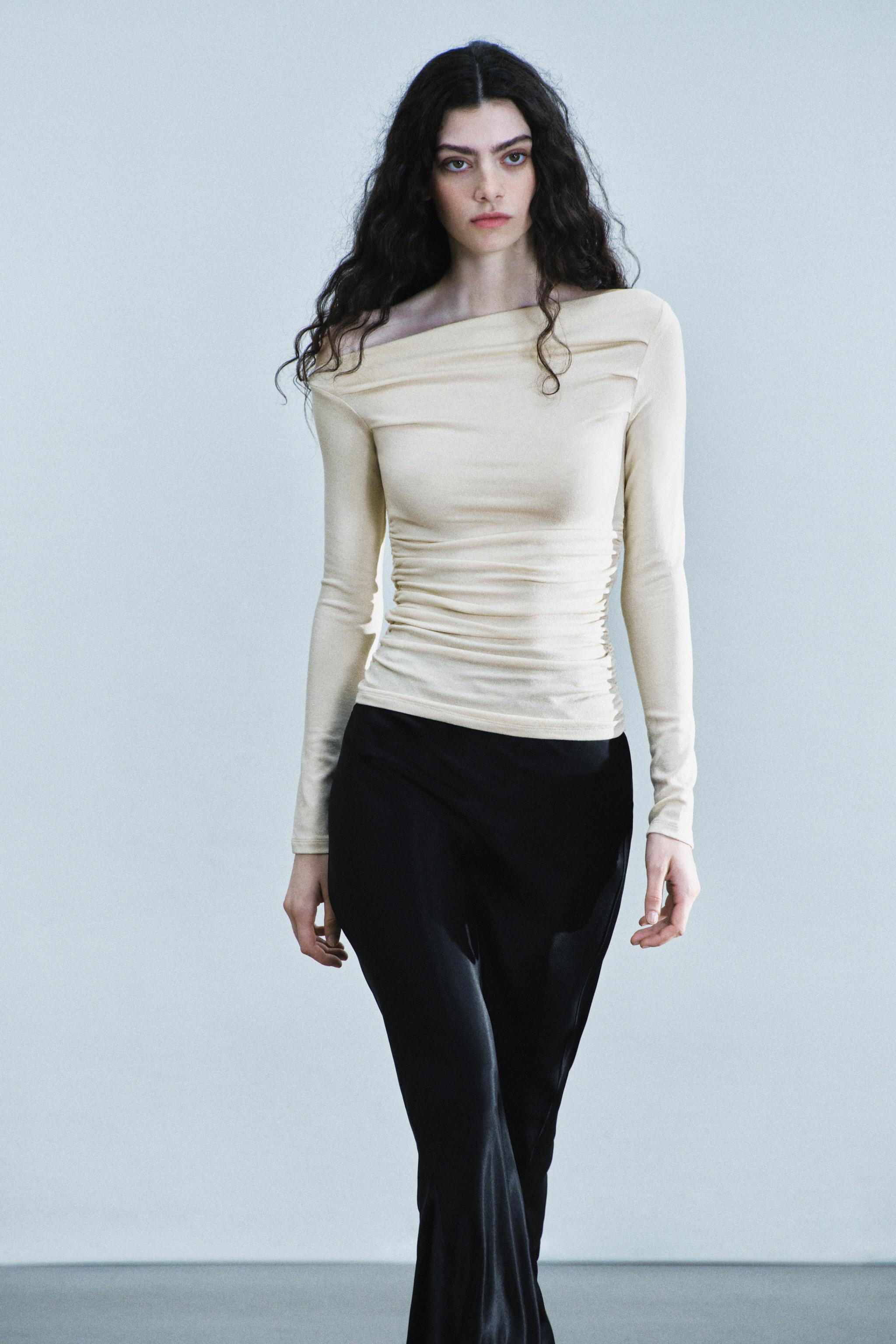 TOP DRAPÉ ASYMÉTRIQUE