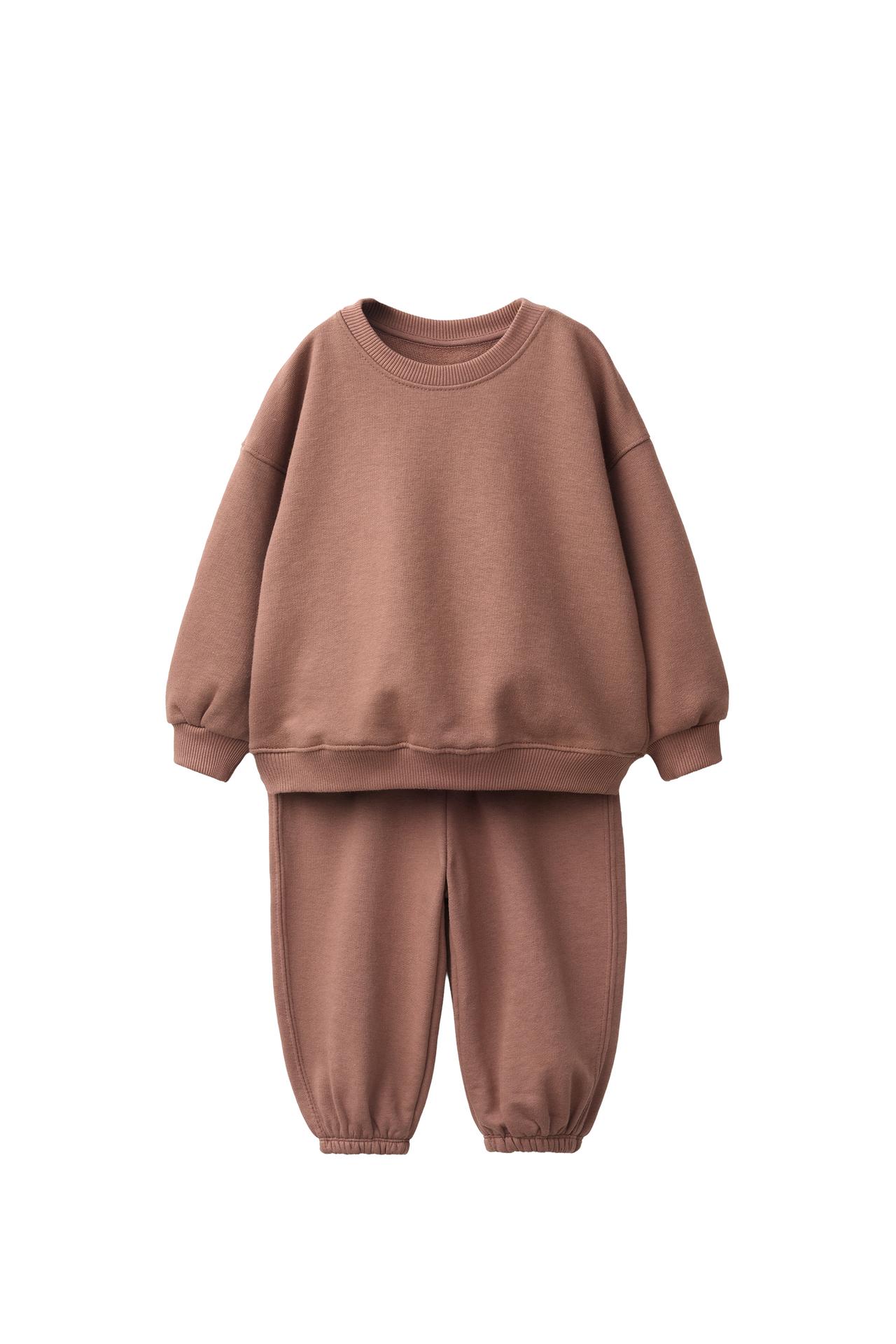 PLAIN SWEATSHIRT AND JOGGER SET