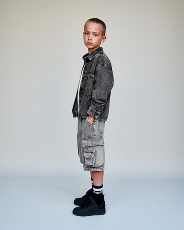 برمودا DENIM MULTICARGO WIDE - رمادي وسط الخاص بـ Zara