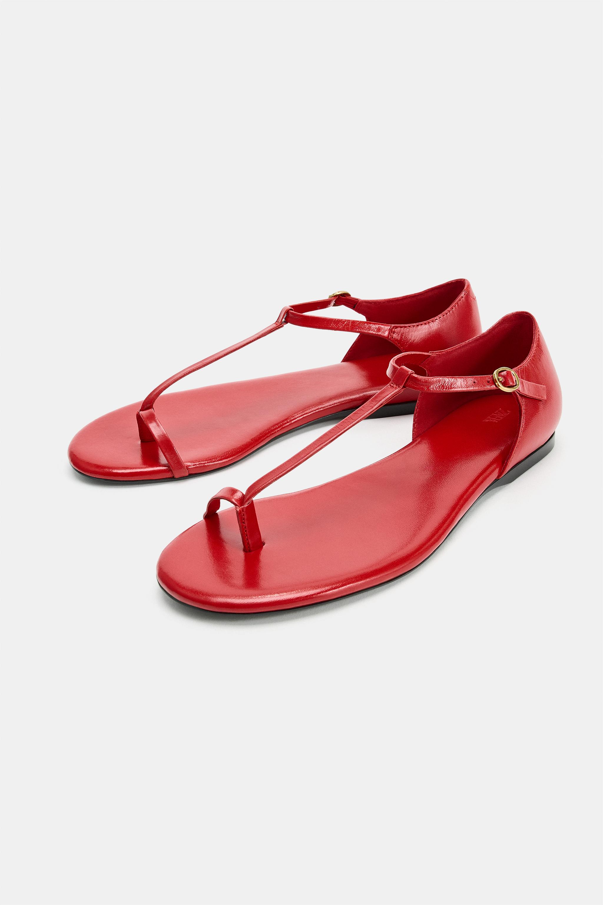 STRAPPY LEATHER FLAT SANDALS