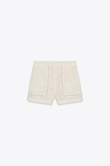 برمودا بتطريزات مخرمة ZW COLLECTION - مِحْمر الخاص بـ Zara