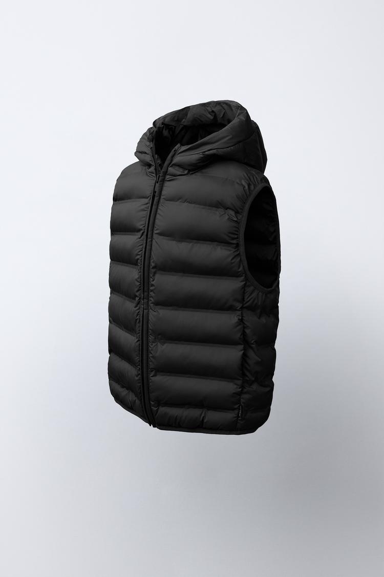 ULTRALIGHT WATER REPELLENT HOODIE VEST — Black