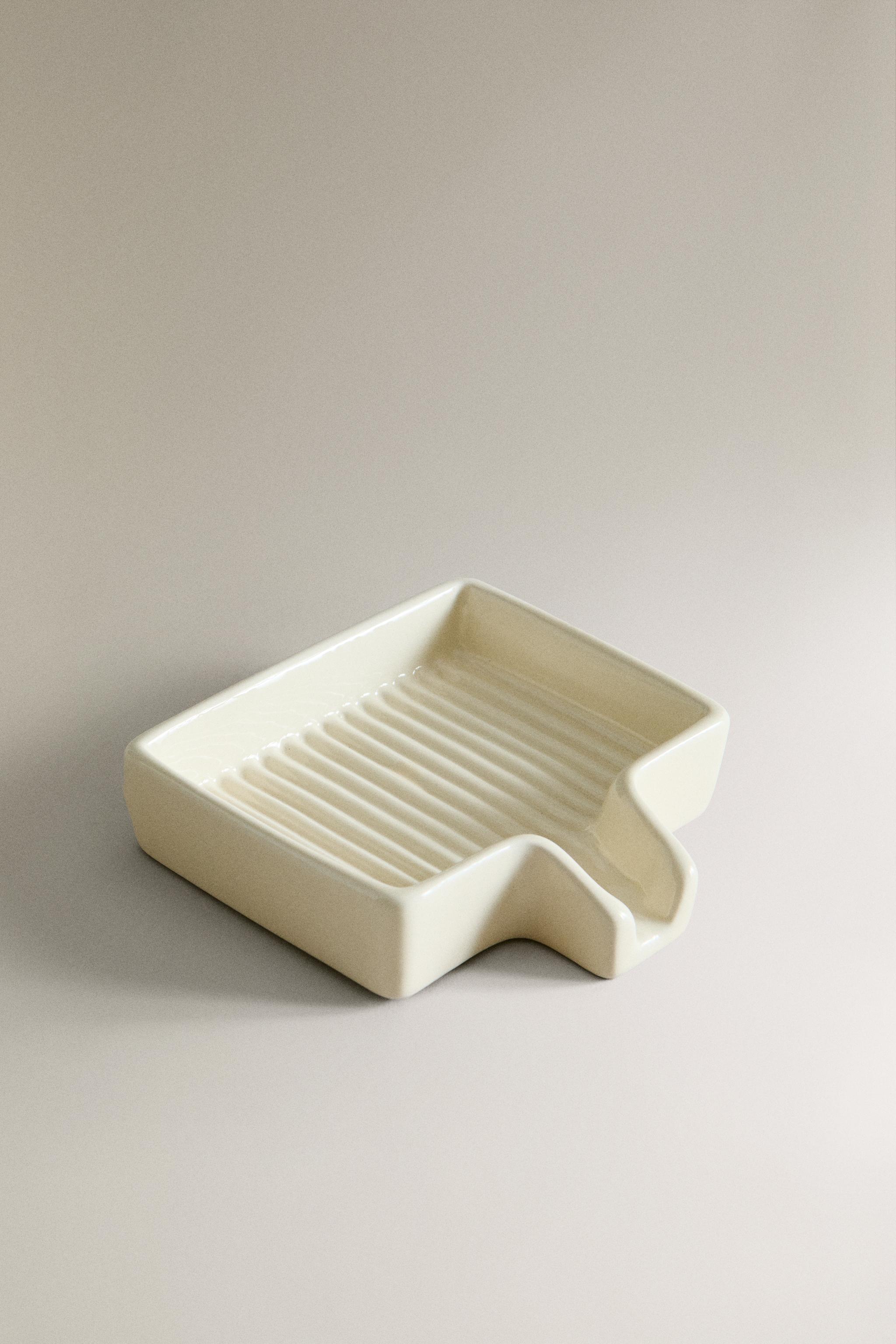CERAMIC SCOURER TRAY — Cream