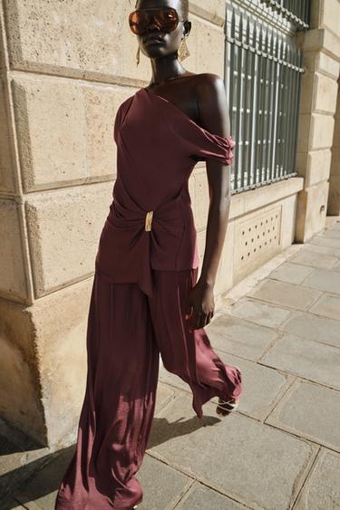WIDE-LEG DARTED TROUSERS - Burgundy by Zara