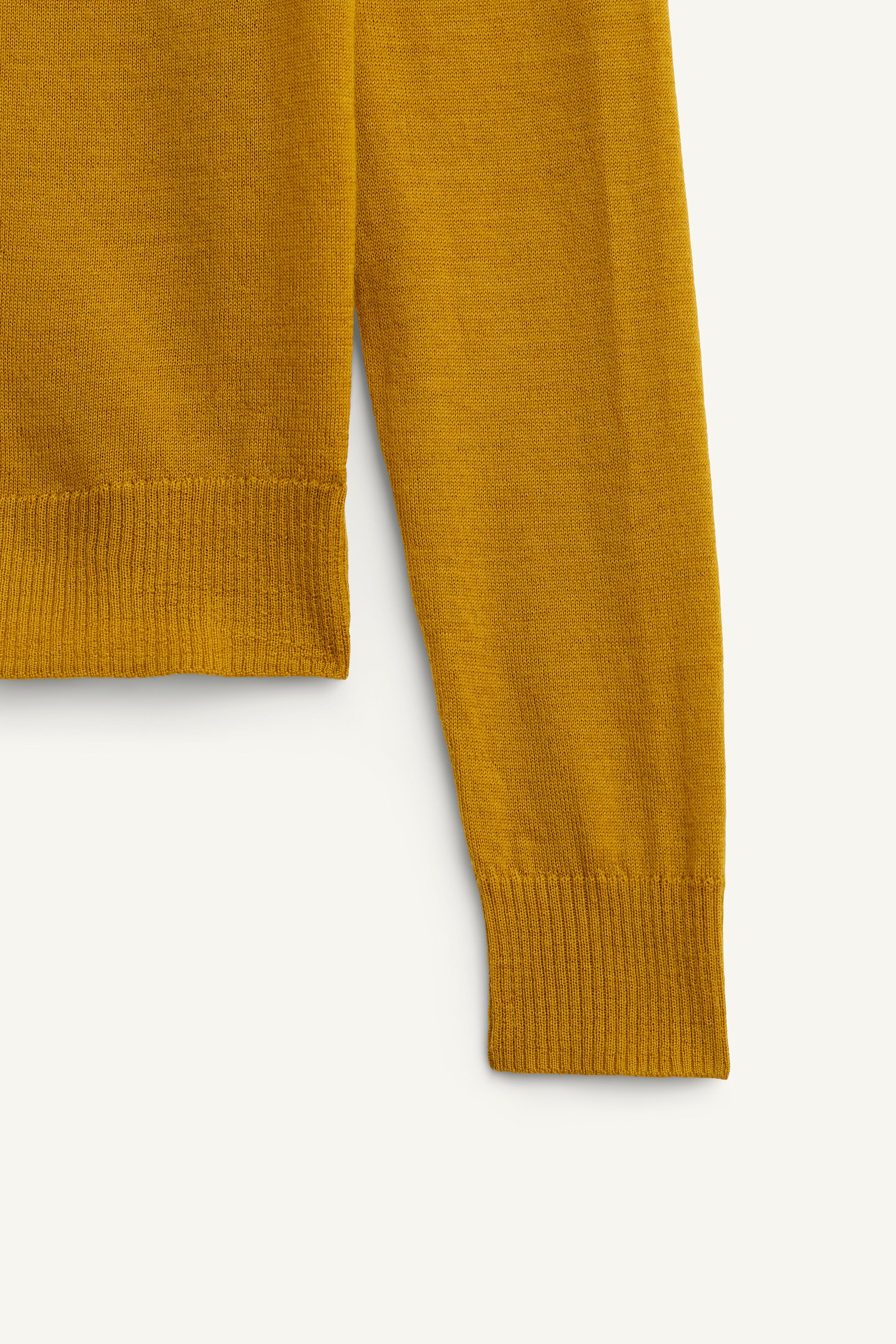 100% WOOL RUFFLED LIMITED EDITION JACKET