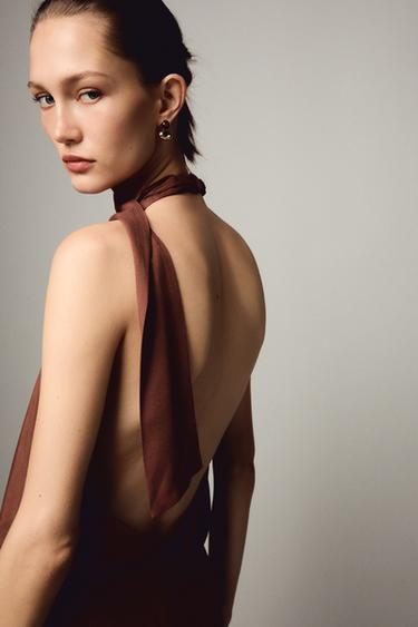 VESTIDO MIDI HALTER - Terracota de Zara