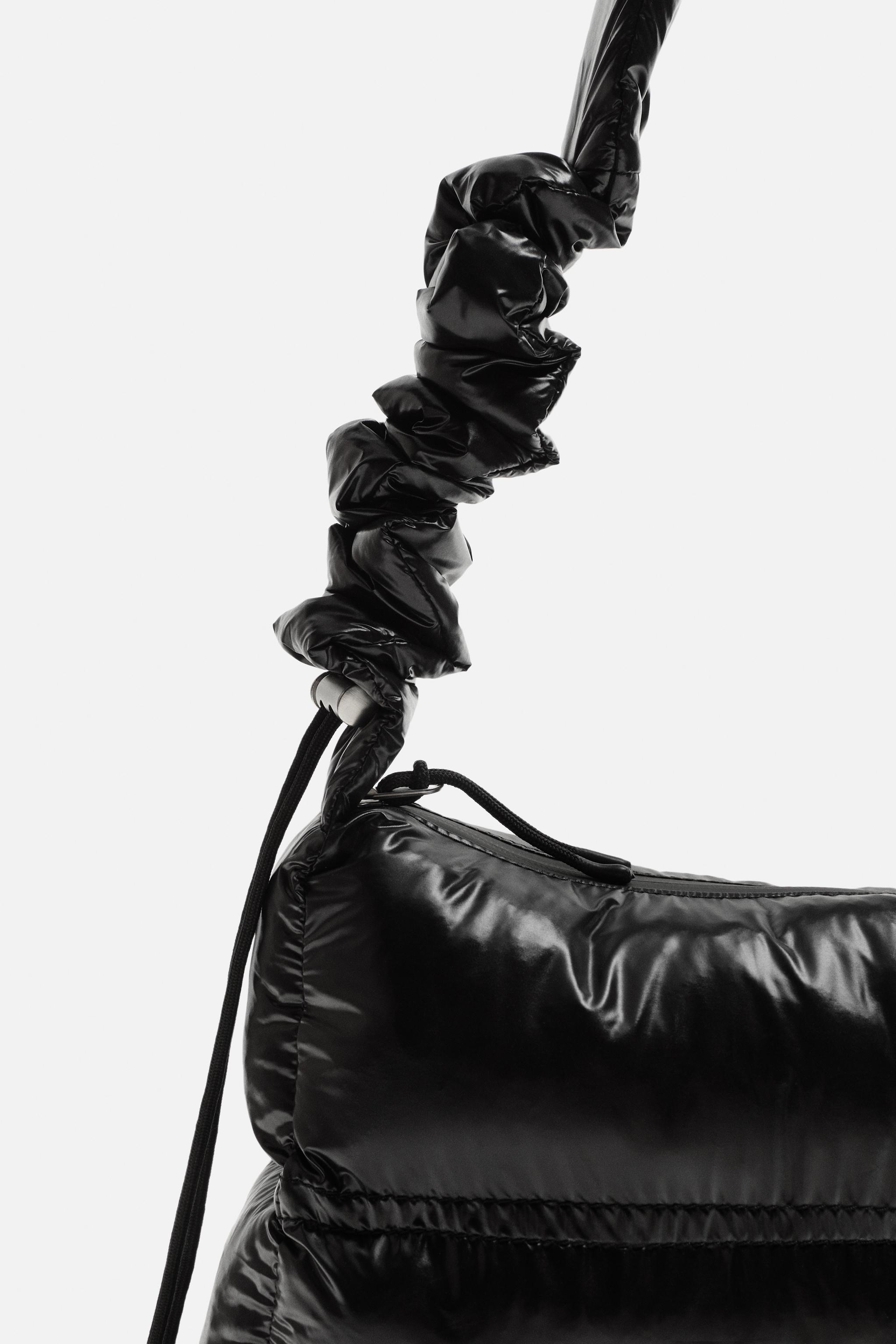 国内発送★VS★キルティング♡クロスボディバッグ ZARA キルティングクロスボディバッグ ショルダーバッグ - メルカリ