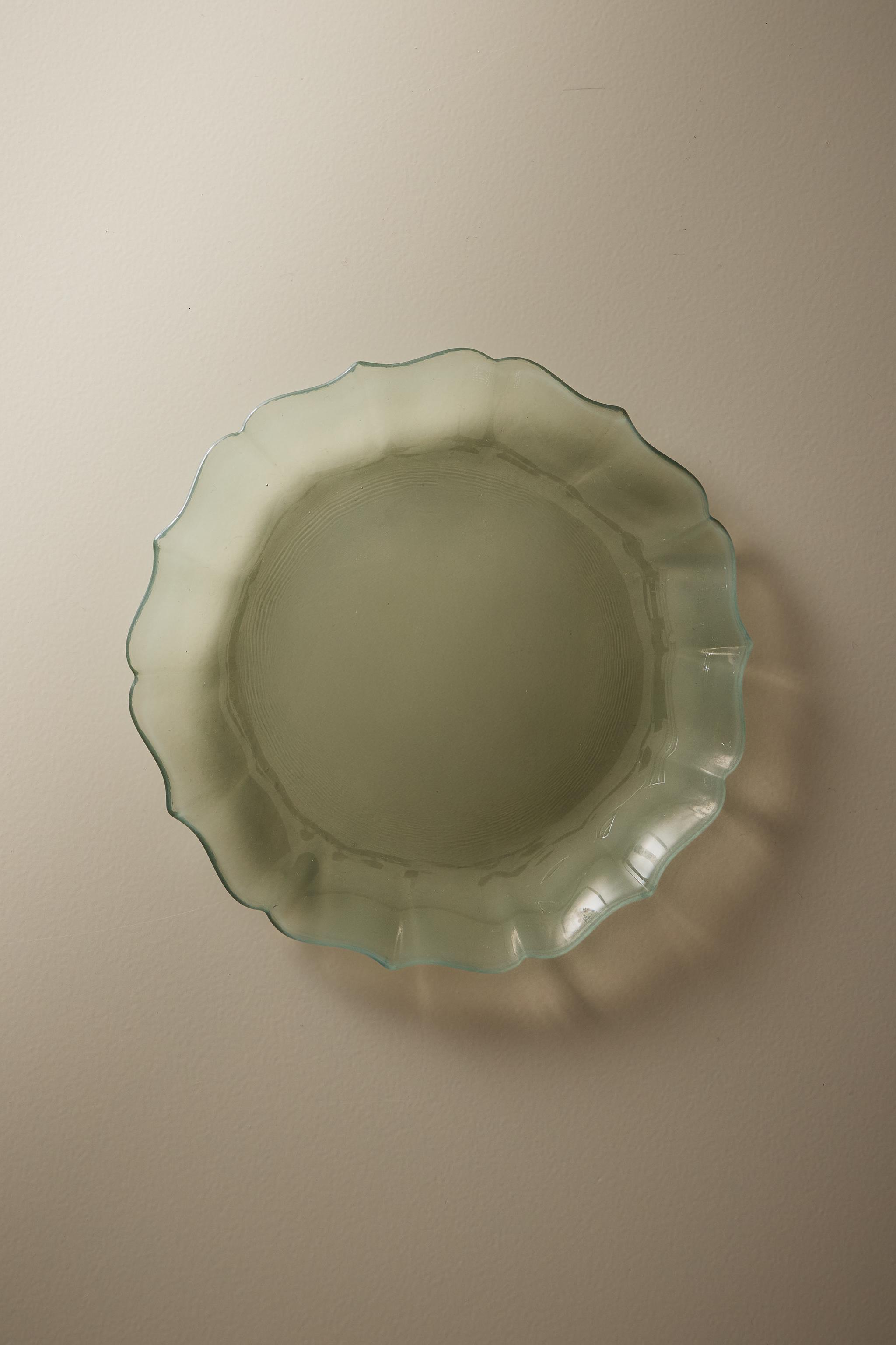 WAVY GLASS DESSERT PLATE