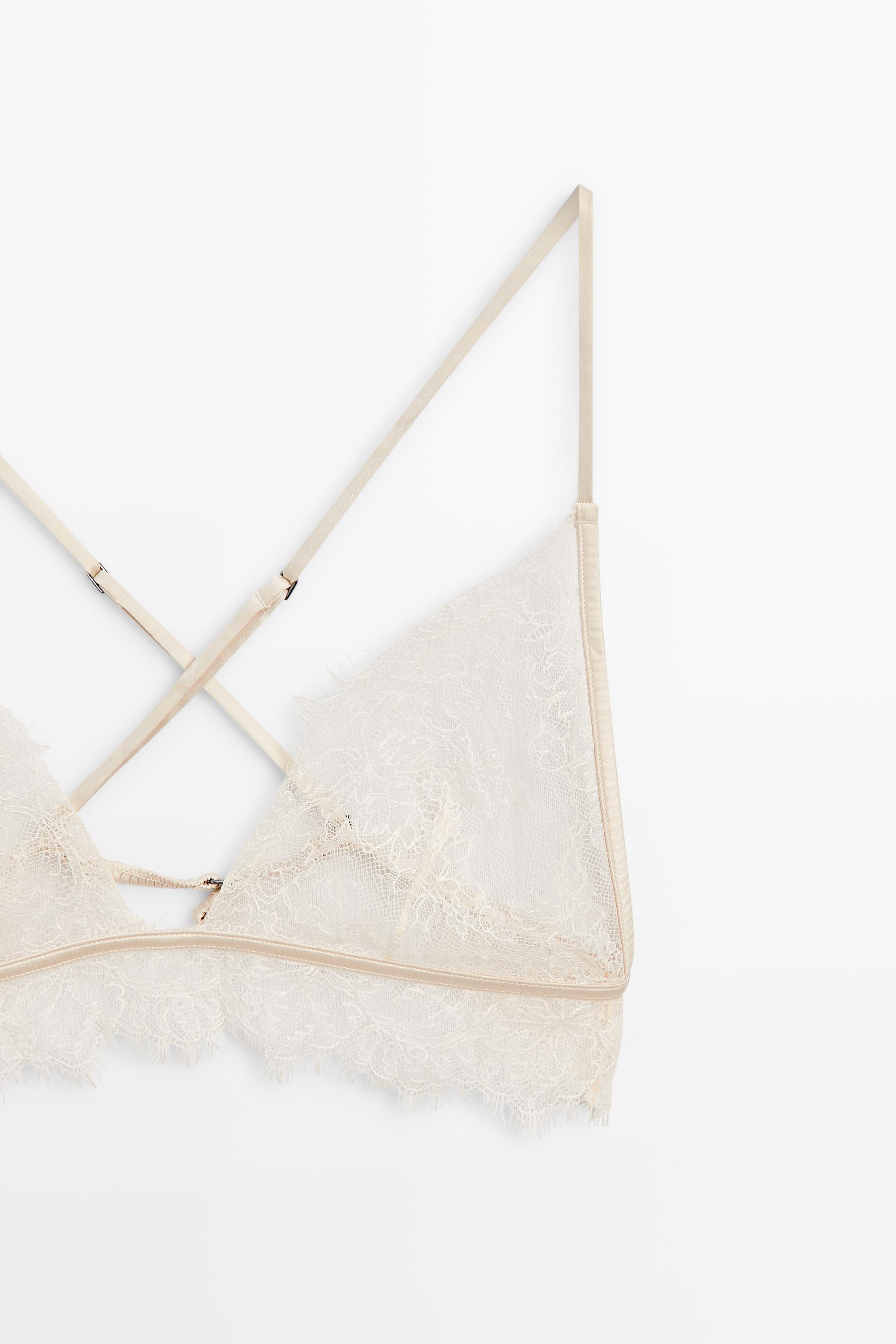 Lace bralette with scalloped hem
