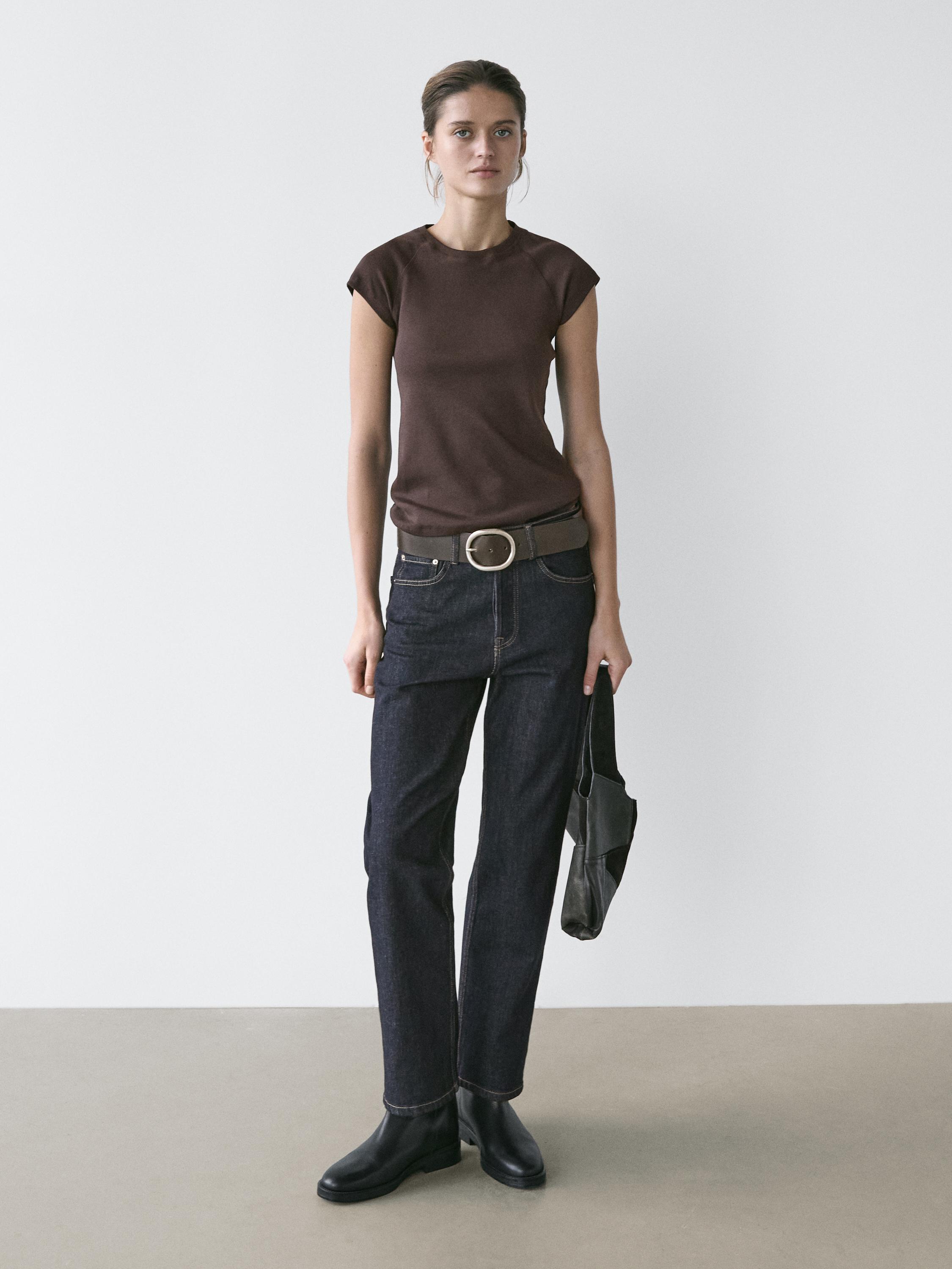 Cotton T-shirt with short raglan sleeves