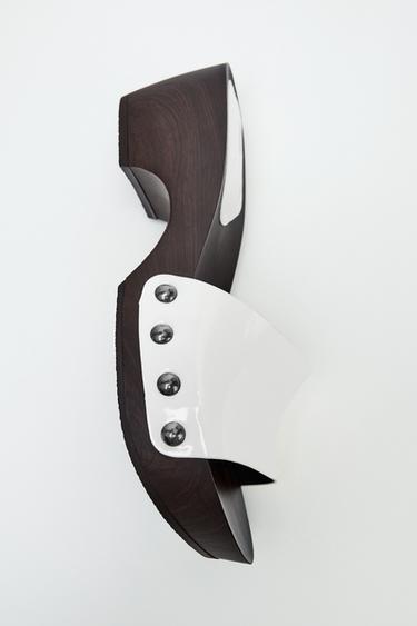 SANDALES COMPENSÉES EFFET VERNI - blanc de Zara