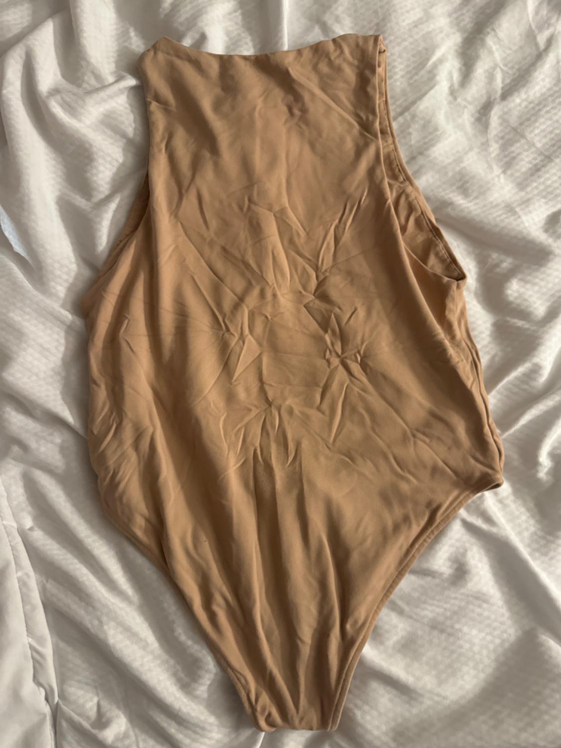 BODY CUELLO HALTER - Image 2