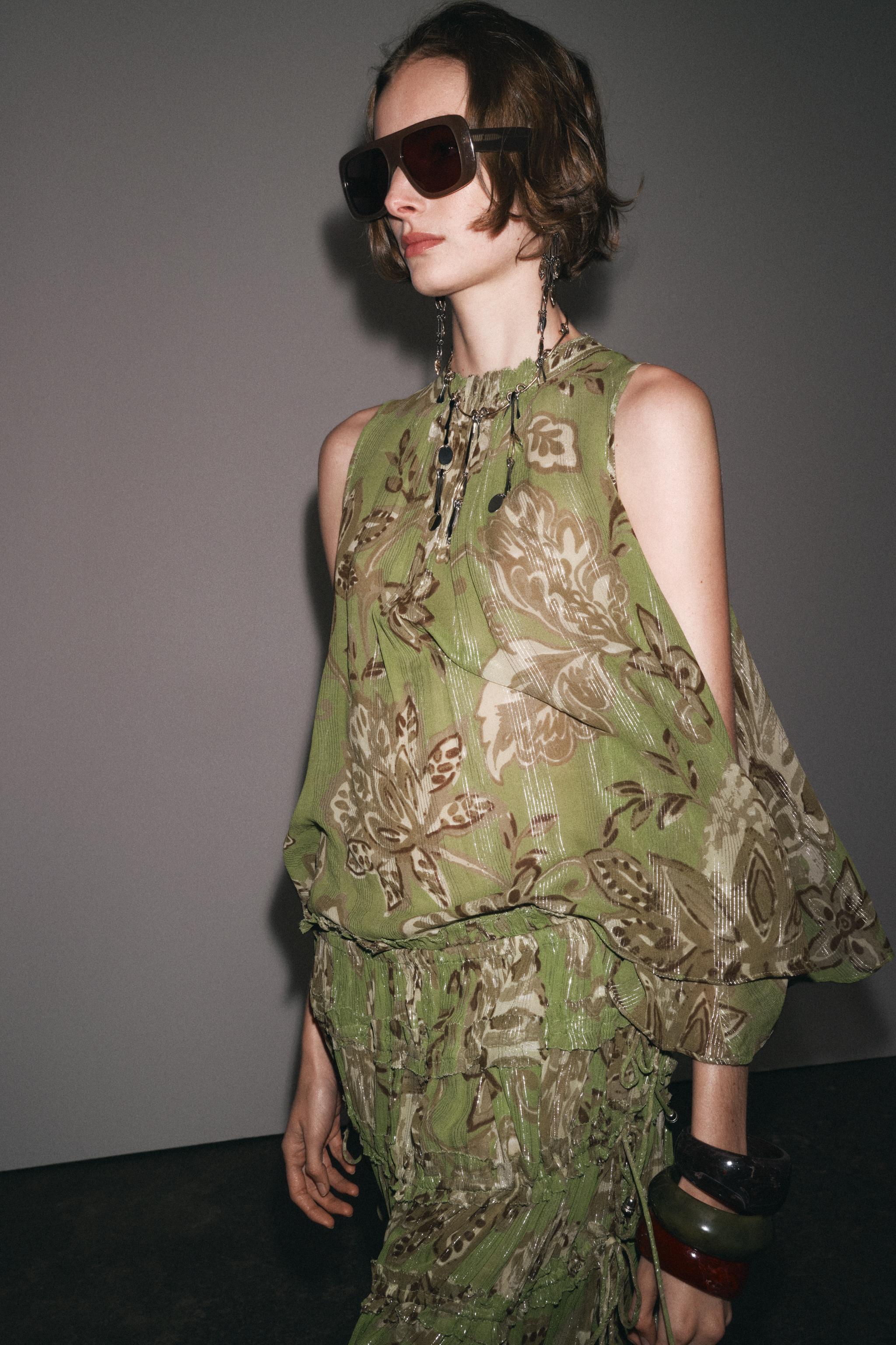 ZARA - ZARAグリーン トップス プルオーバー ニットSの通販 by