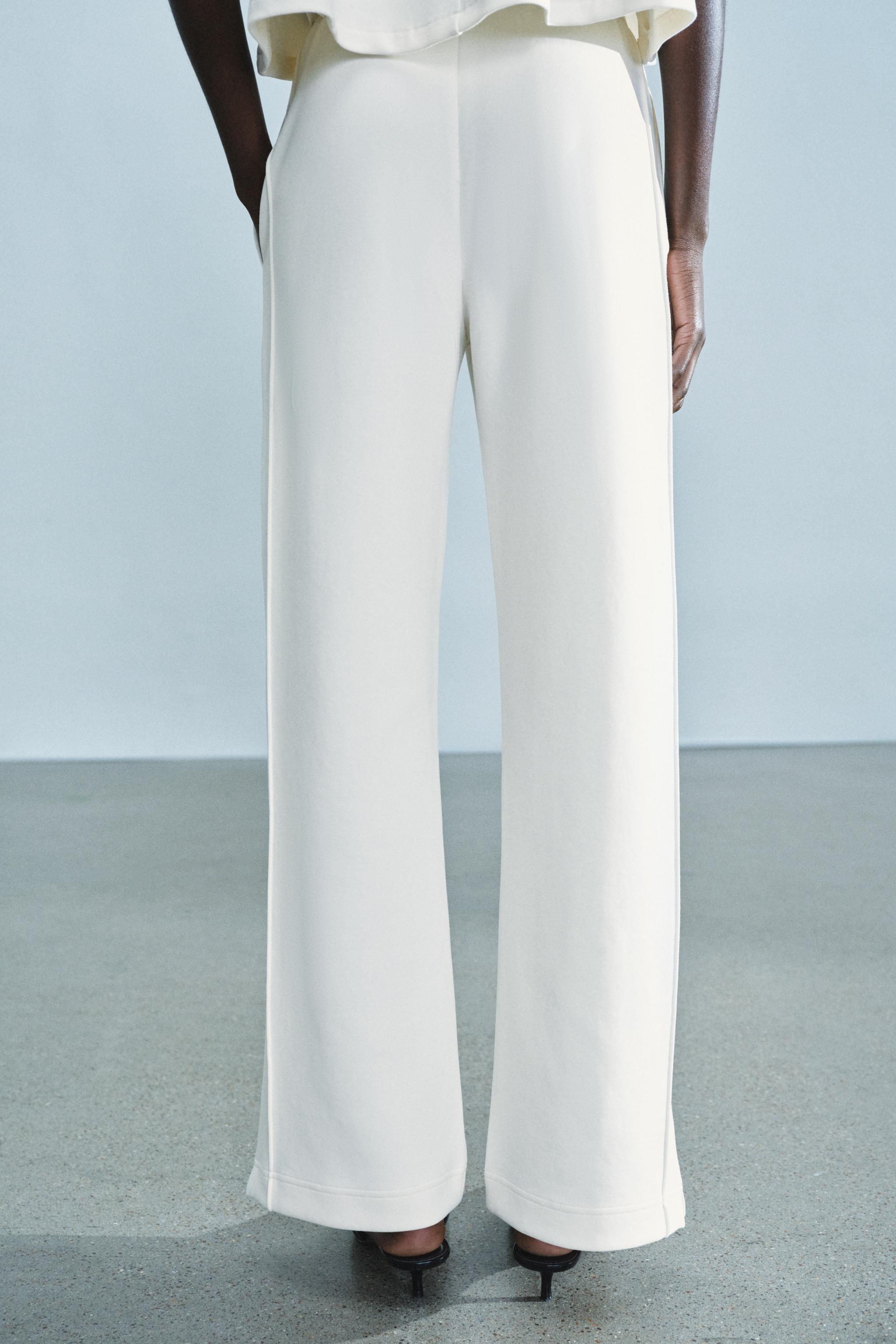 PANTALON DROIT AVEC NERVURE EN INTERLOCK