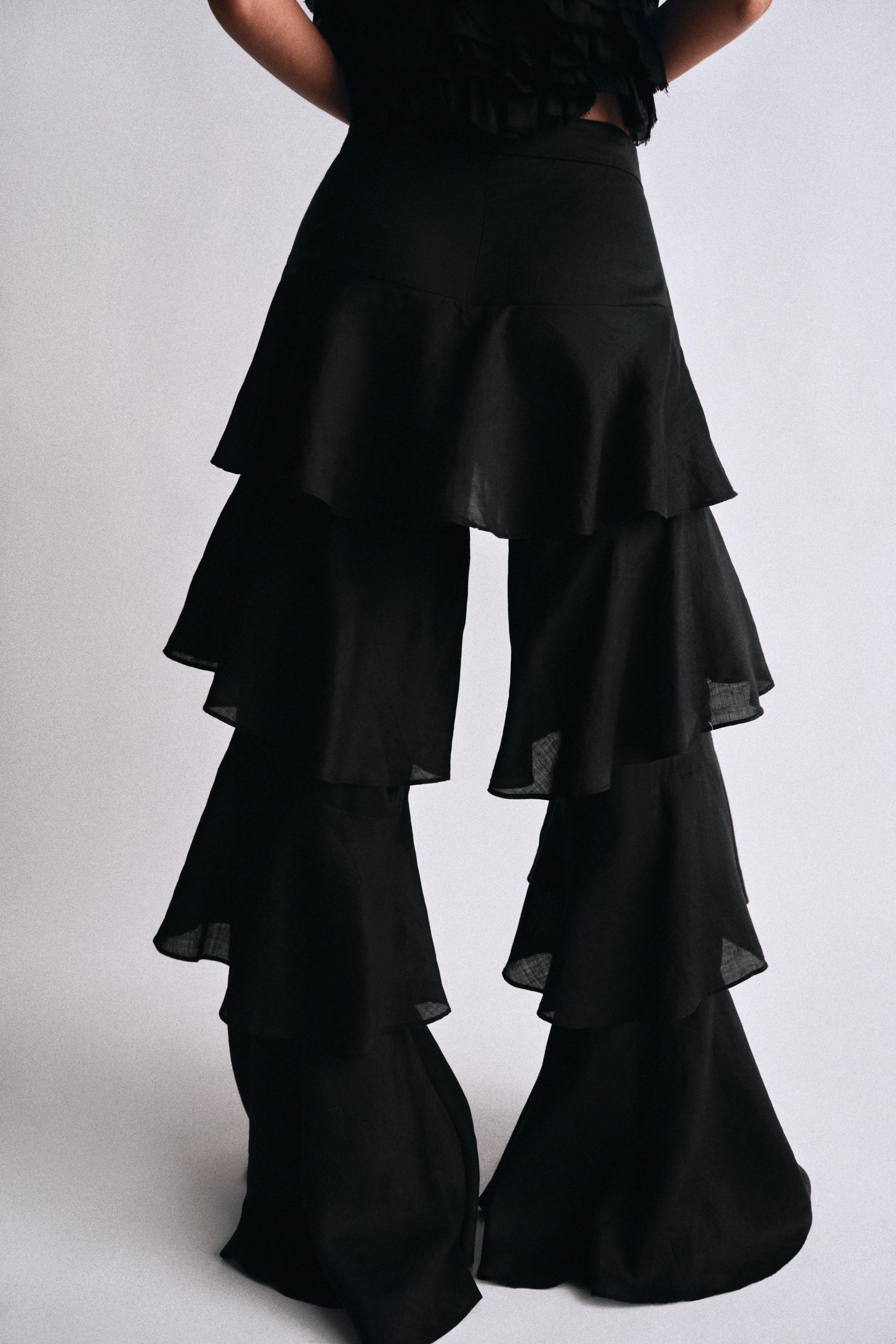 PANTALON À VOLANTS AVEC RAMIE ZW COLLECTION