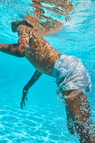 6-14 YEARS/ LEAF PRINT SWIM SHORTS - Ecru by Zara