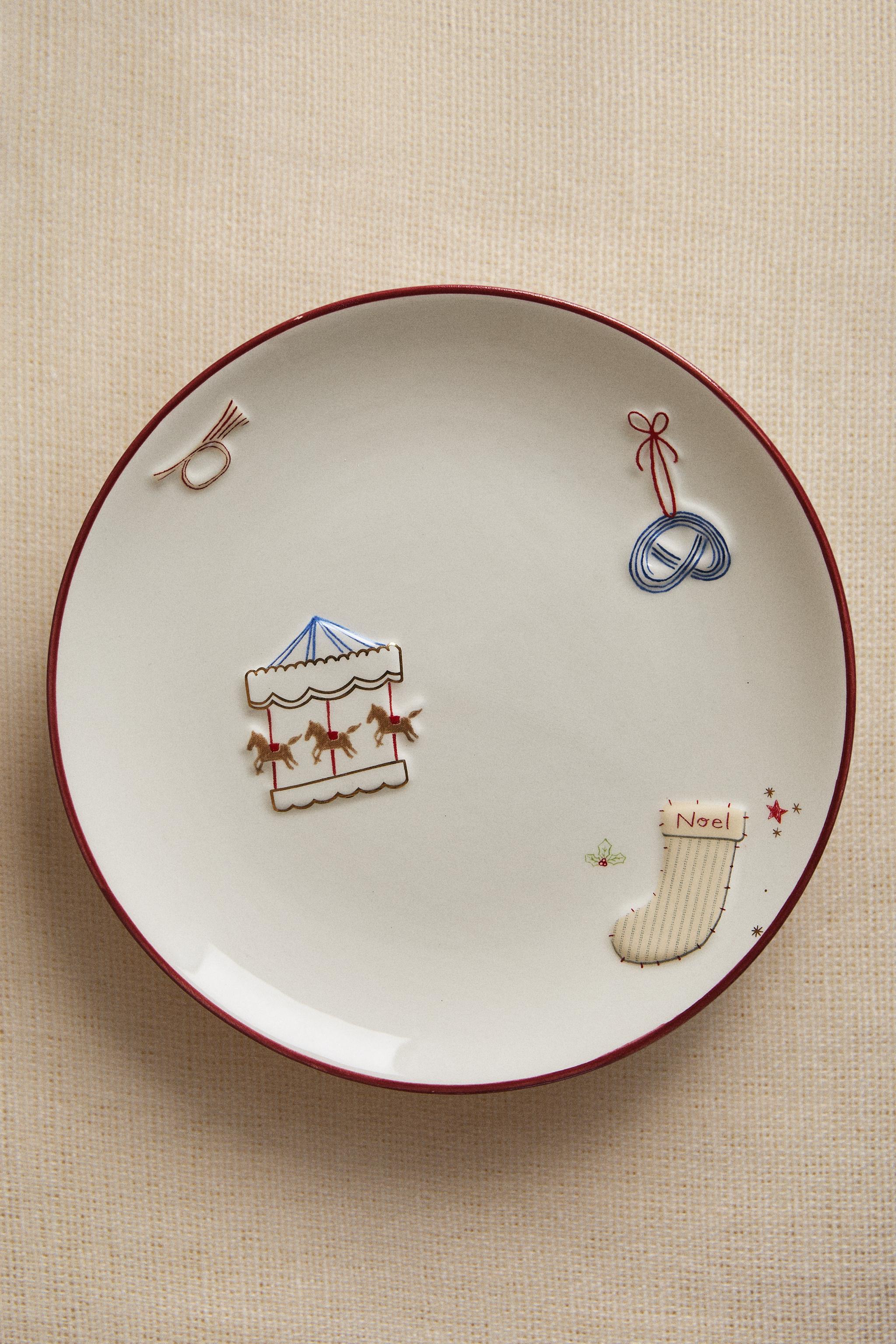 CHILDREN'S STONEWARE CHRISTMAS PLATE