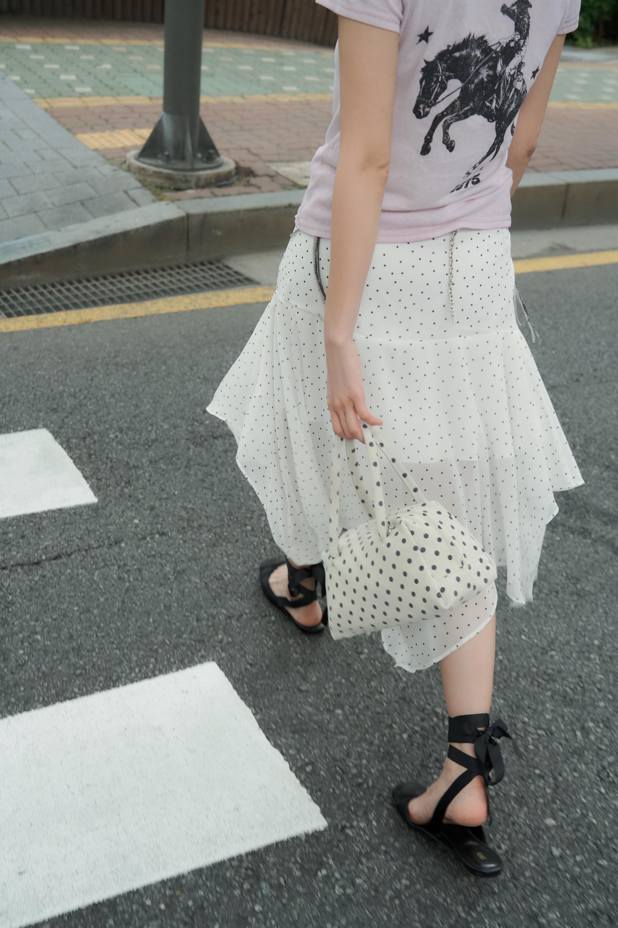 お値下げ❗アシンメトリー　スカート　イングランド製 RANDOM GATHER ASYMMETRY SKIRT/ランダムギャザーアシンメトリー