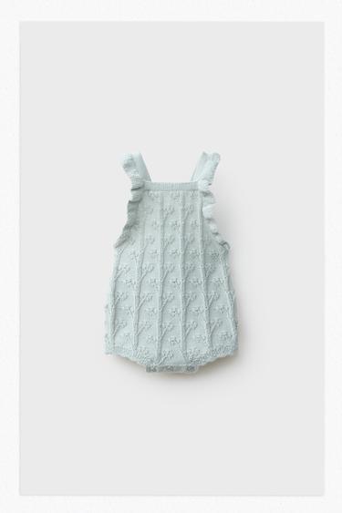 أفرول محاك بفريل صغير مع كتان - أخضر باستيل الخاص بـ Zara