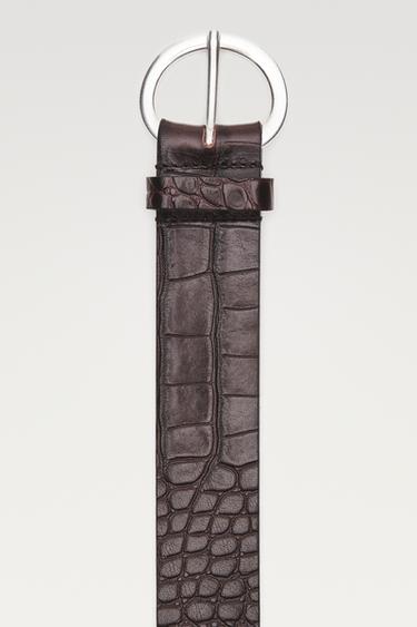 Crocodile-effect leather belt with round buckle — Brown 1