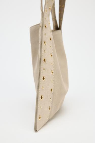 SAC PORTÉ ÉPAULE À CLOUS EN CROÛTE DE CUIR - SABLE/MARRON de Zara - Image 4