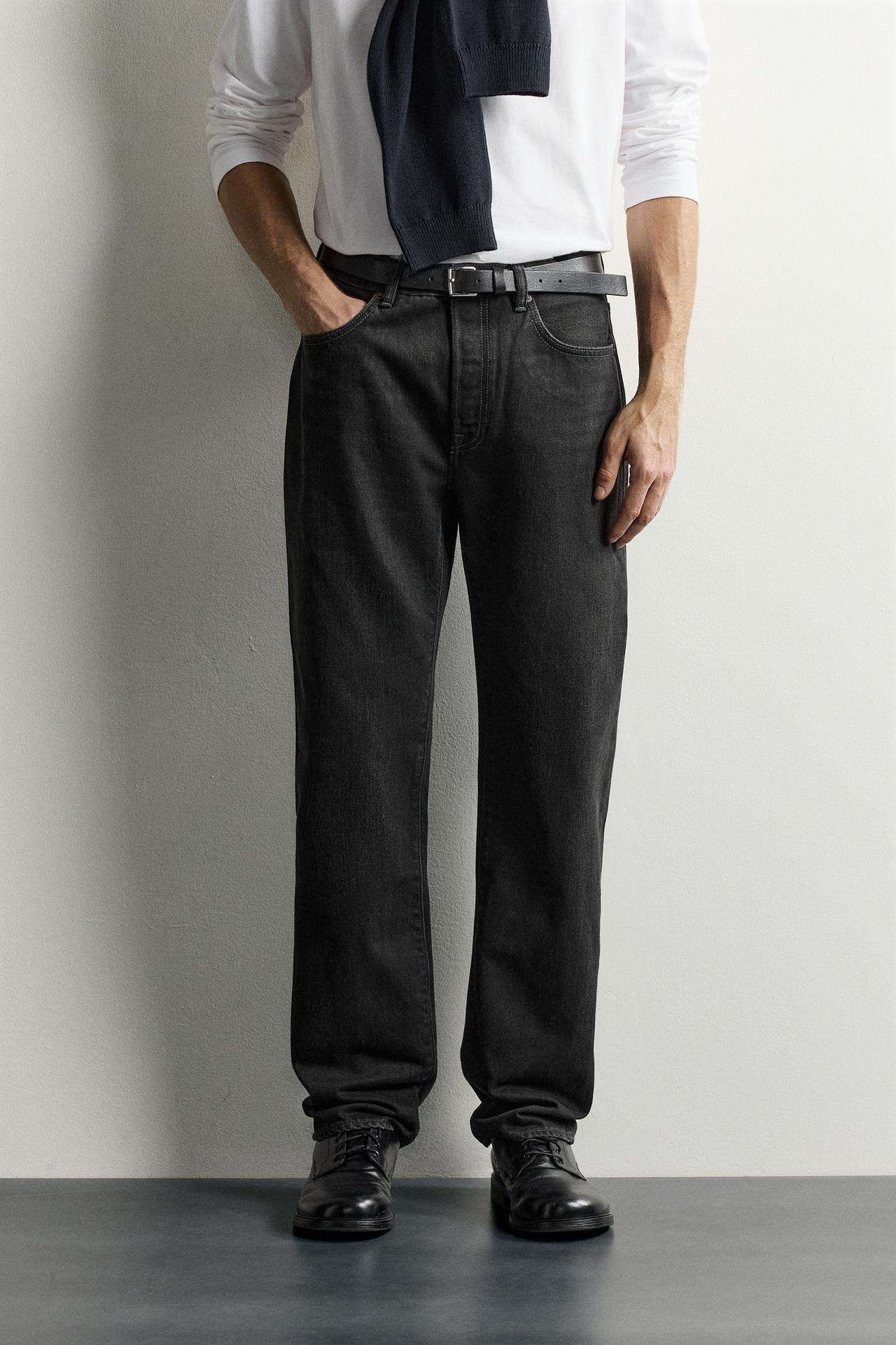STRAIGHT-FIT LONG-LENGTH JEANS — Black