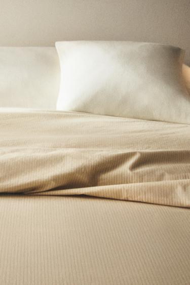 HOUSSE DE COUETTE IMPRIMÉ RAYURES - Vanille de Zara