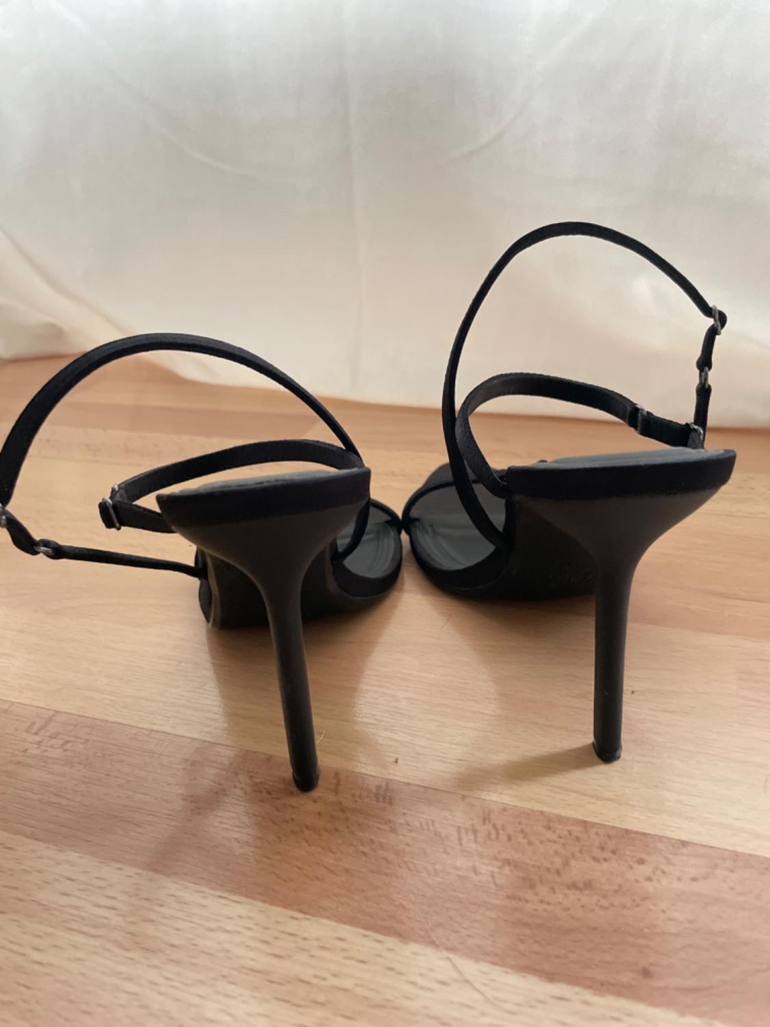 POINTED STRAP OPEN HEEL - Image 2