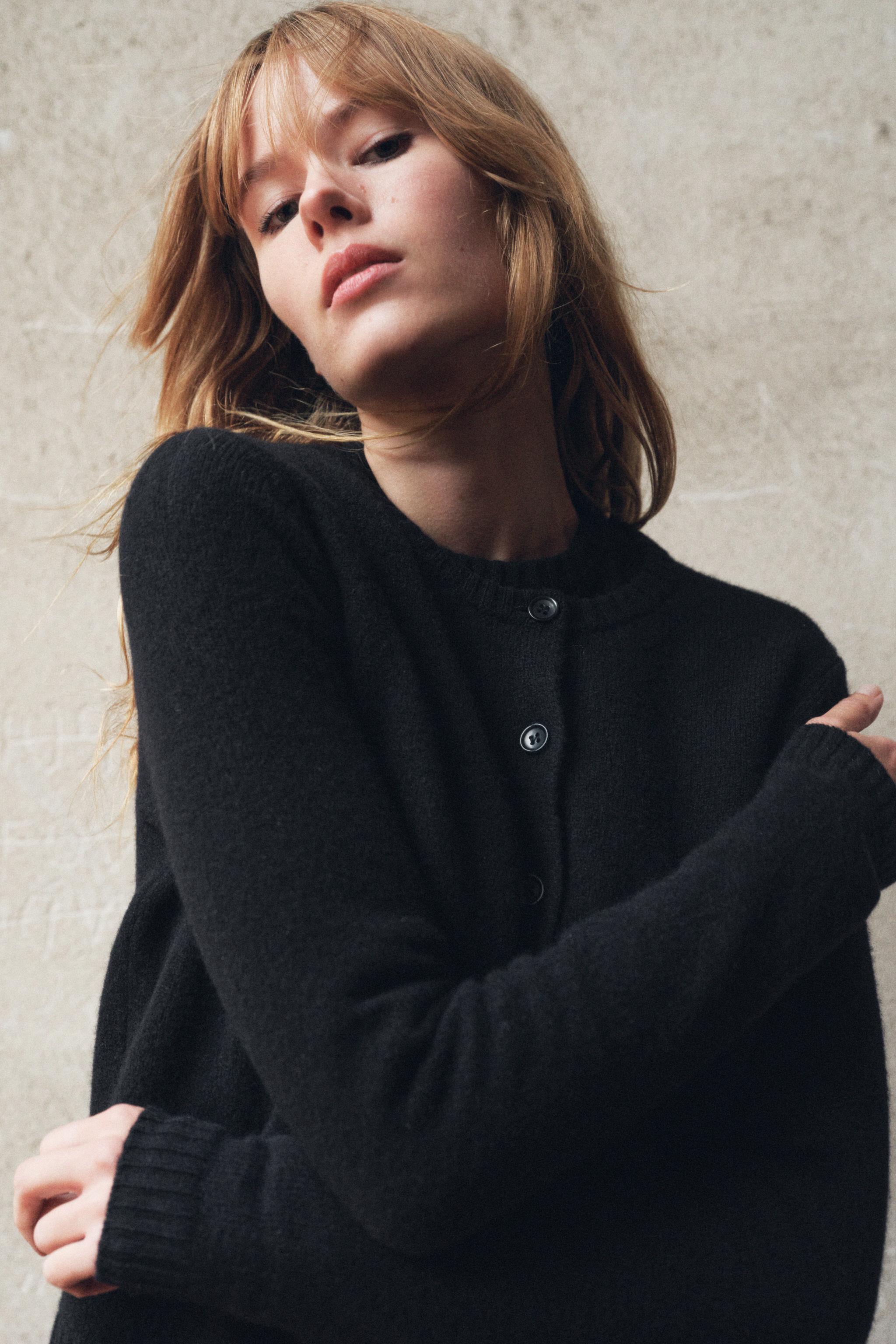 Women s Black Jumper Explore our New Arrivals ZARA United Kingdom