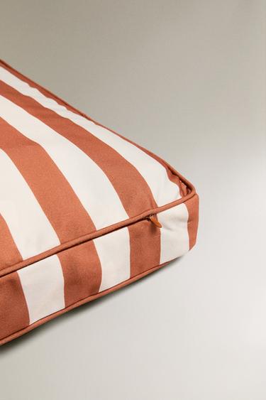 COUSSIN CHAISE D’EXTÉRIEUR RAYURES - rayures de Zara - Image 4