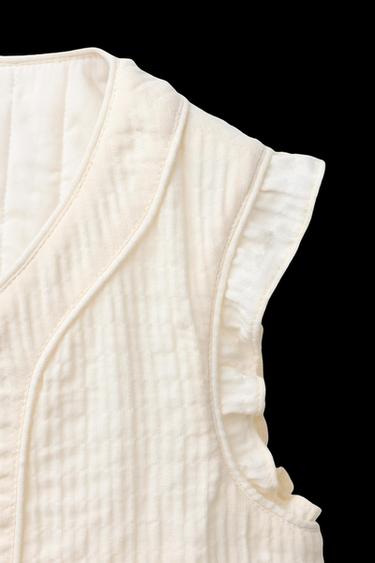 RUFFLED STRUCTURE WAISTCOAT - Ecru by Zara
