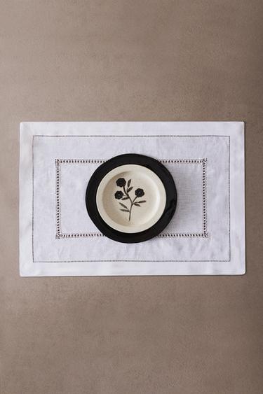 リネン ドロンワーク プレースマットホワイトZaraのリネン ドロンワーク プレースマット - ホワイト 