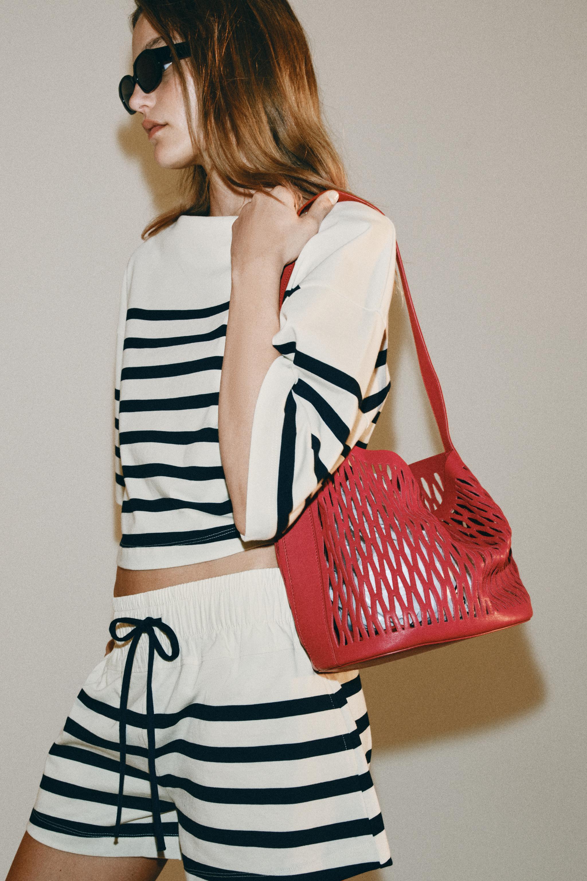 STRIPED SHORTS — striped
