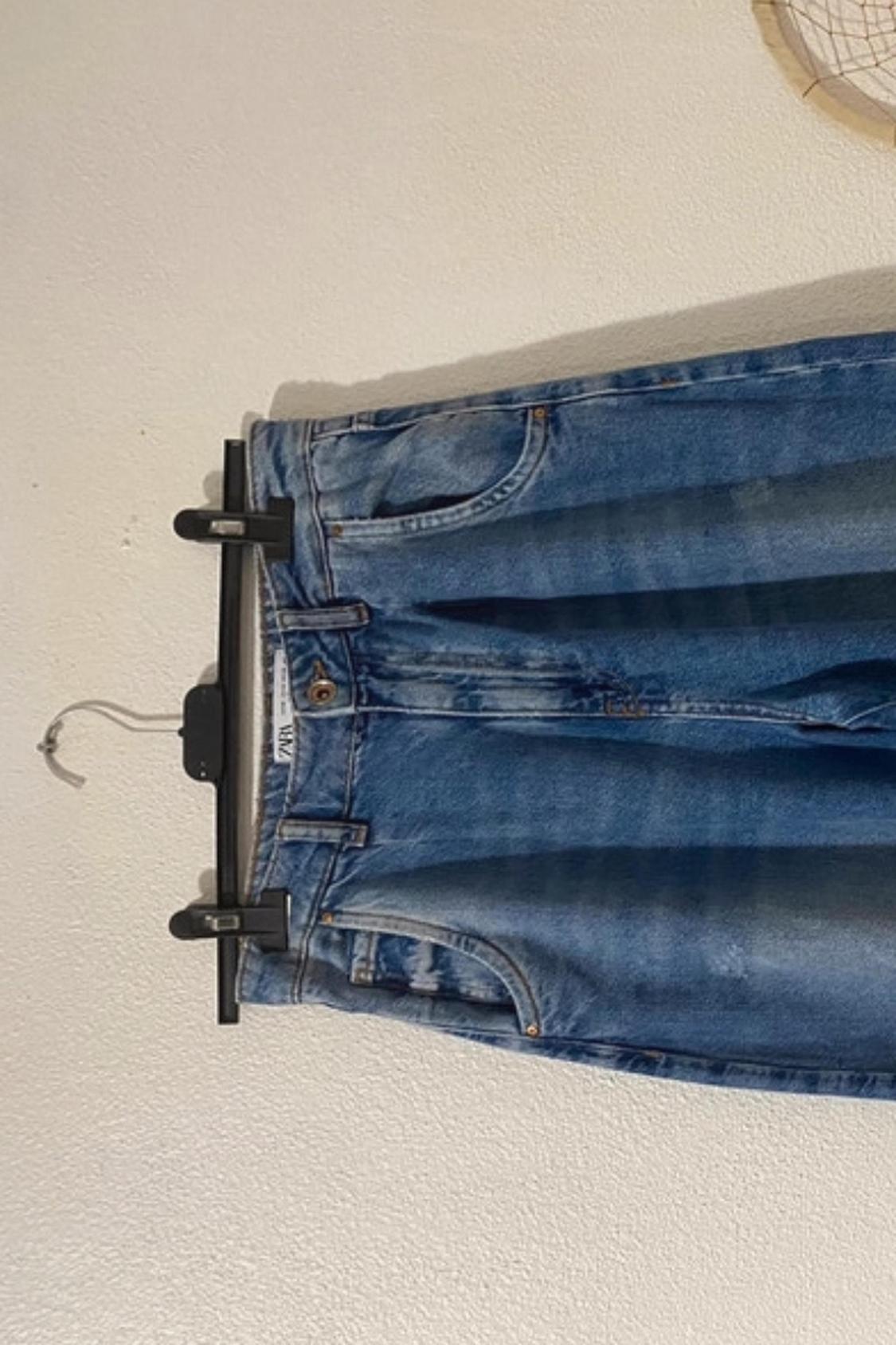 JEANS - Image 3