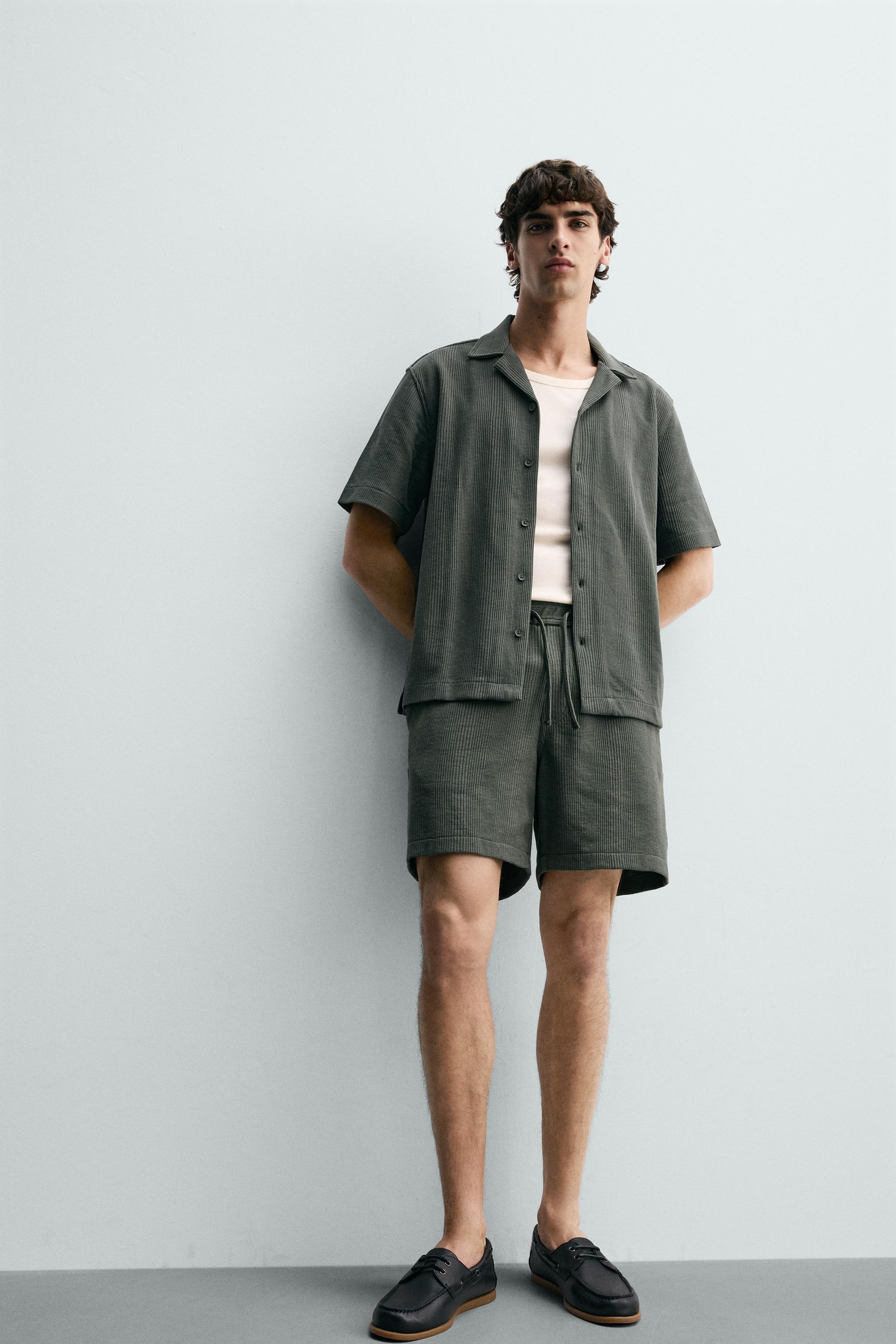 RELAXED FIT STRUCTURED SHORTS