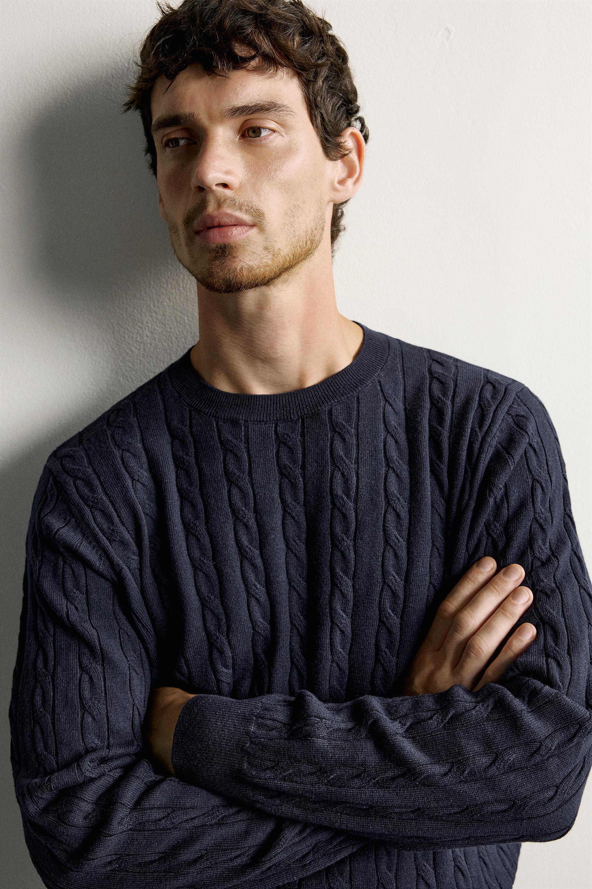 COTTON-WOOL CABLE KNIT SWEATER