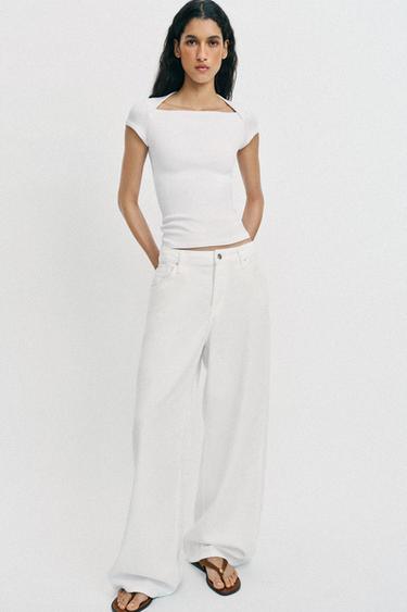 МАИЦА СО КВАДРАТЕН ИЗРЕЗ - Бела од Zara