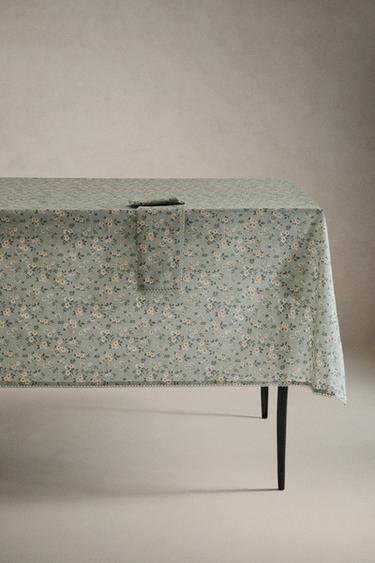 WILDFLOWER TABLECLOTH WITH LACE TRIM - Bluish by Zara