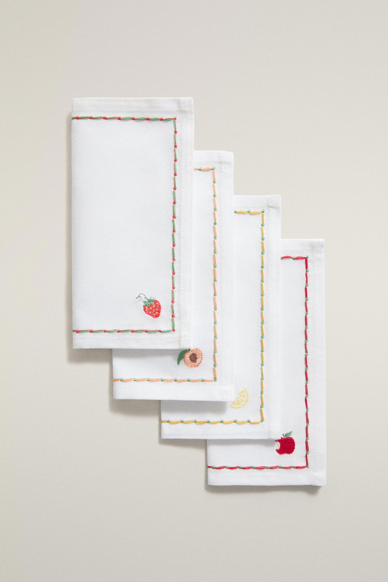 SET OF FRUIT COCKTAIL NAPKINS (SET OF 4) — Yellow