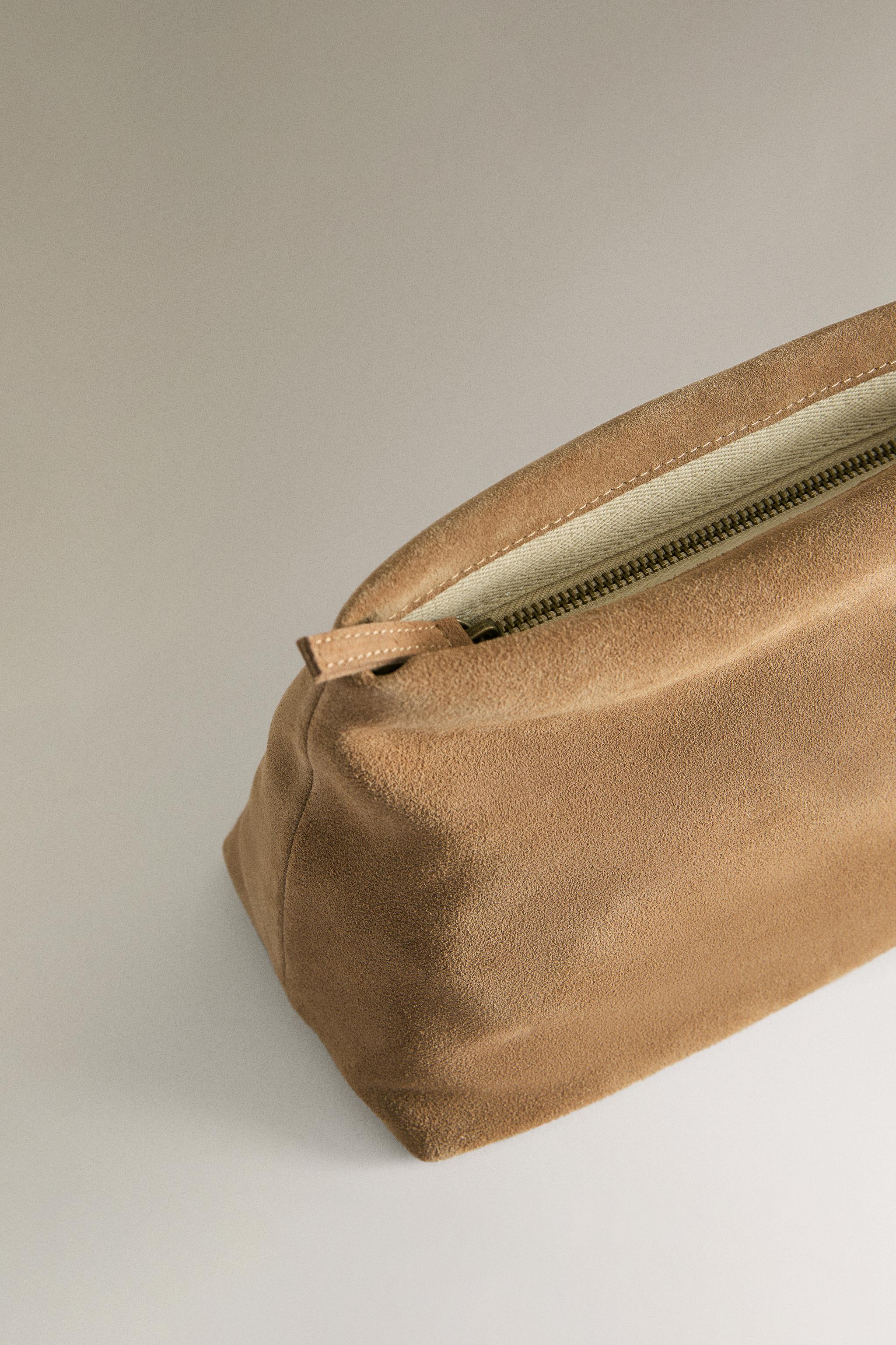 MEDIUM SPLIT SUEDE MAKEUP BAG