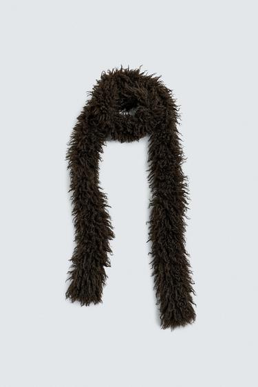 KHĂN QUÀNG CỔ GIẢ LÔNG HARRY LAMBERT FOR ZARA X DISNEY - Màu nâu đậm từ Zara