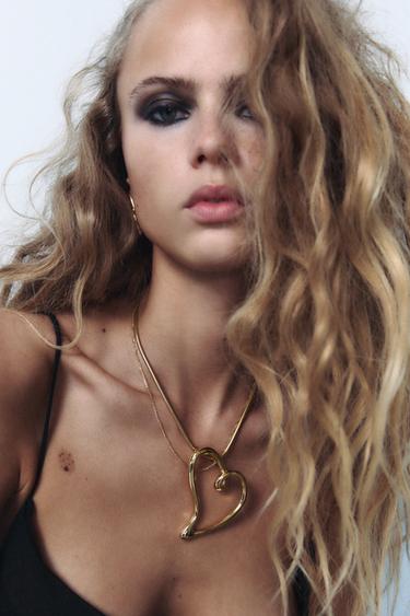 COLLAR CORDÓN CORAZÓN - Dorado de Zara