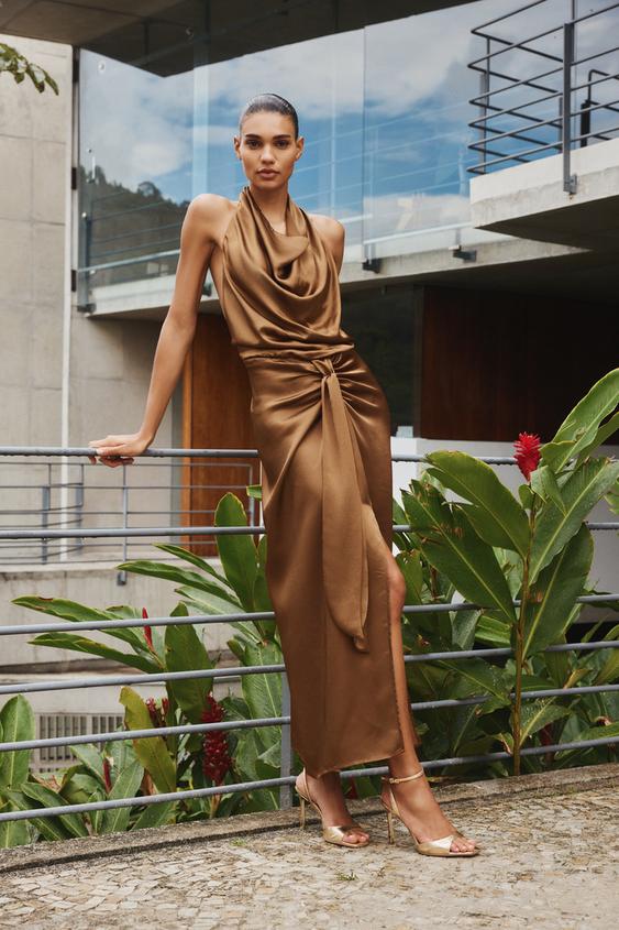 SANDALIA TACÓN EFECTO CRAQUELADO - Oro de Zara - Imagen 0