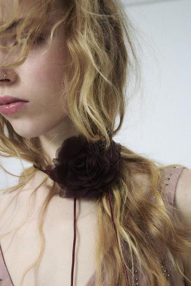 FABRIC FLOWER NECKLACE - Burgundy by Zara - Image 0