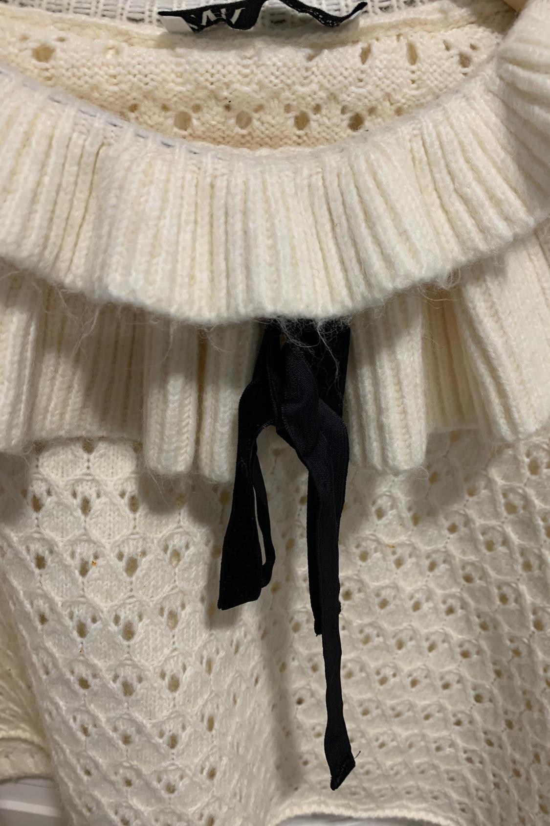 KNIT SWEATER WITH RUFFLE TRIMS - Image 4