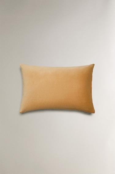 VELVET CUSHION COVER - Light beige by Zara - Image 2